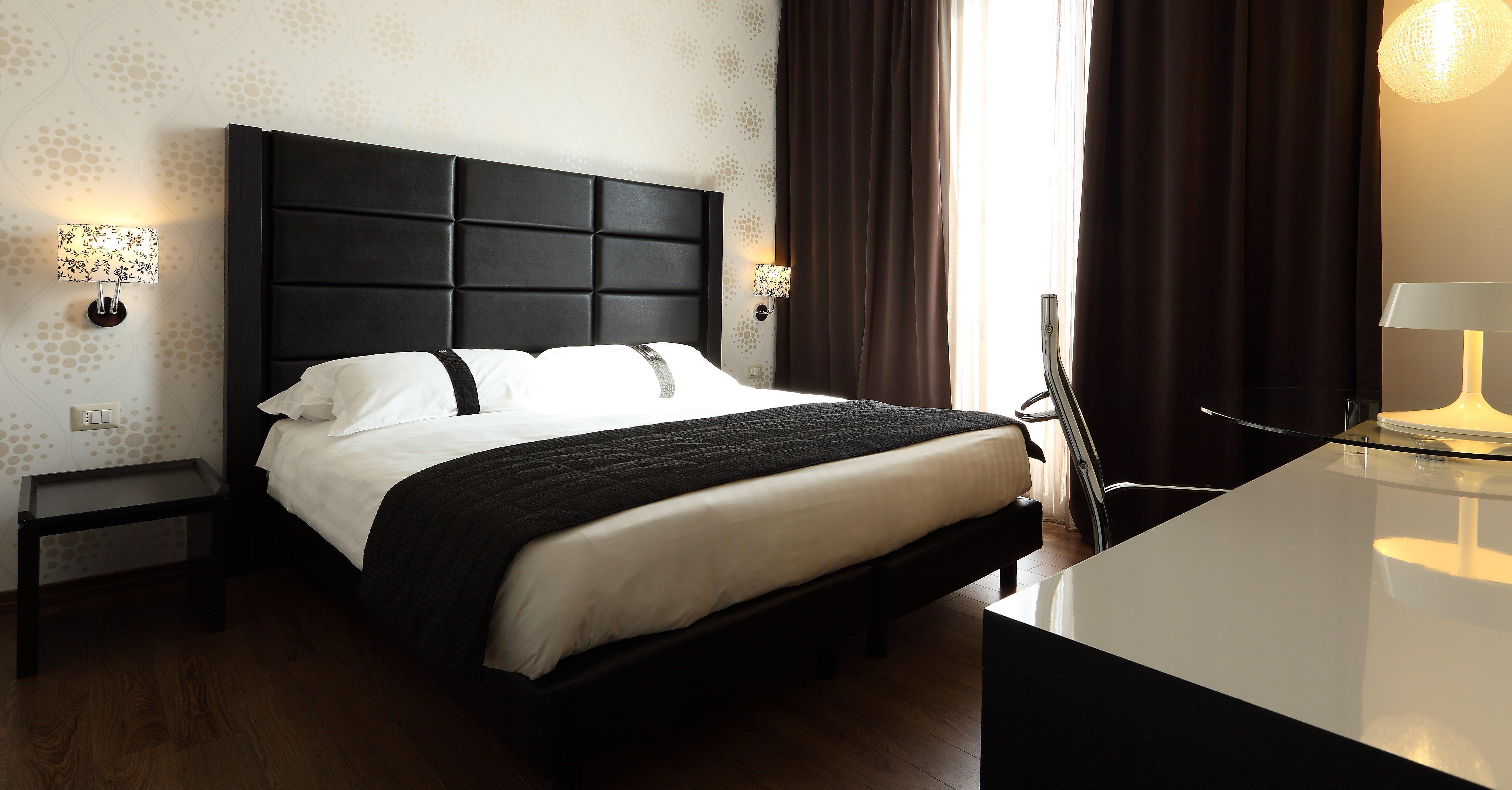 Holiday Inn Genoa City By Ihg Bagian luar foto