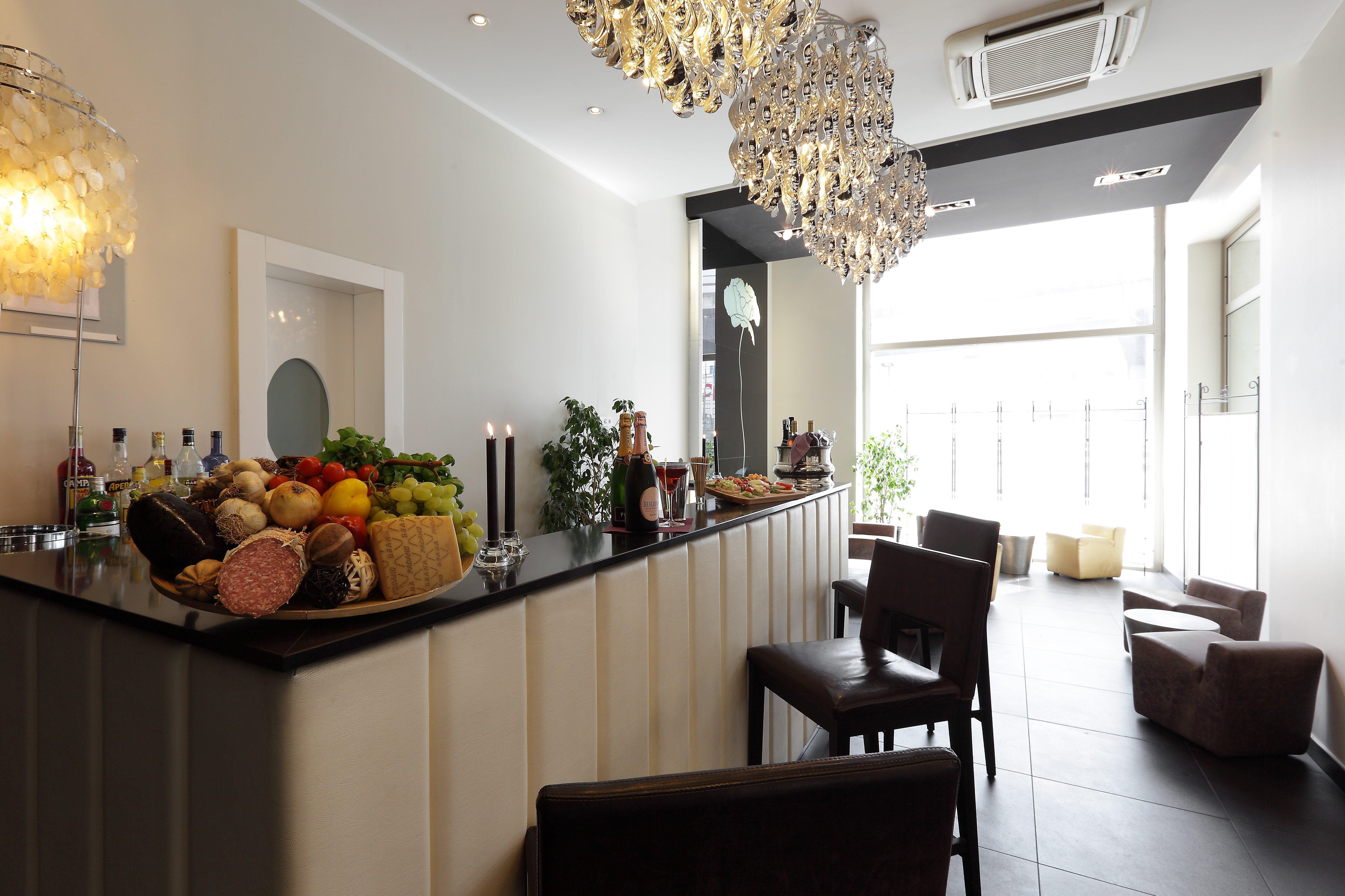 Holiday Inn Genoa City By Ihg Bagian luar foto